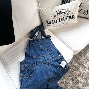 Size small Free people overalls!! Size small but fits like a small/medium!! NWT